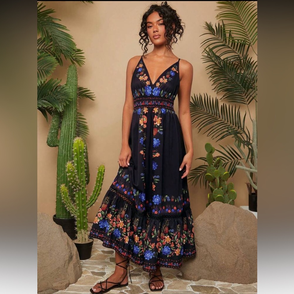Floral Maxi Dress - Black size small nwot
